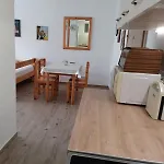 Katerina's * PalaiónTsiflíkion