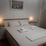 Katerina's * PalaiónTsiflíkion