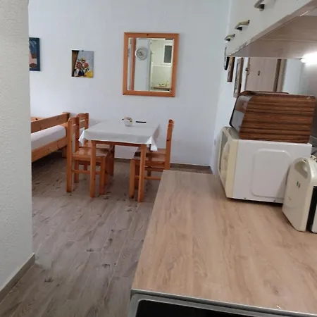Katerina's * PalaiónTsiflíkion